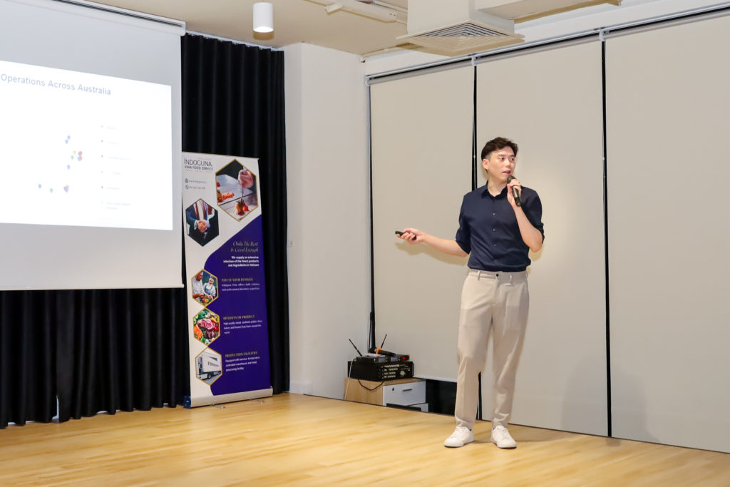 Teys representative gives presentation at customer event in Vietnam